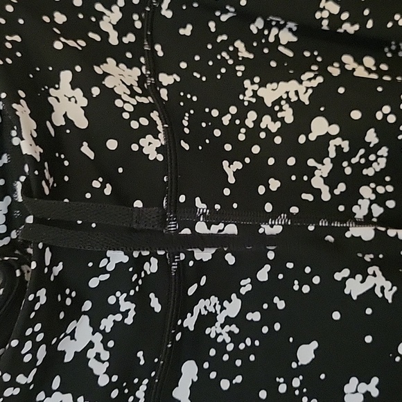 NWOT Under Armour Cropped Compression leggings w inner drawstring sz XL - Picture 4 of 4